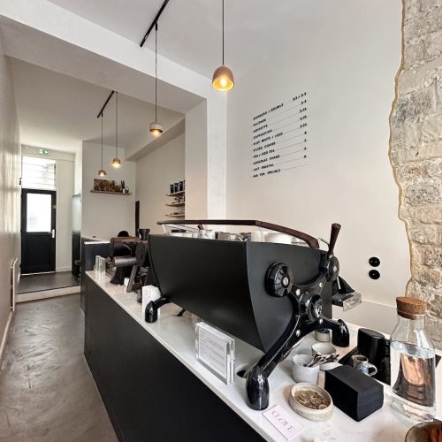 173.Clove-Coffee-Shop-2-min.jpeg